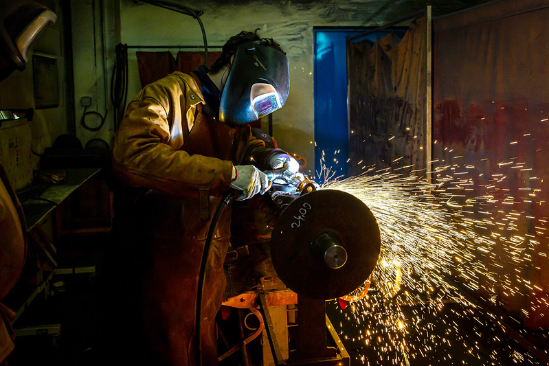 Technicien Envie M&eacute;ka au travail &mdash; reconditionnement de rotors d&rsquo;&eacute;pareuses &agrave; Toul
